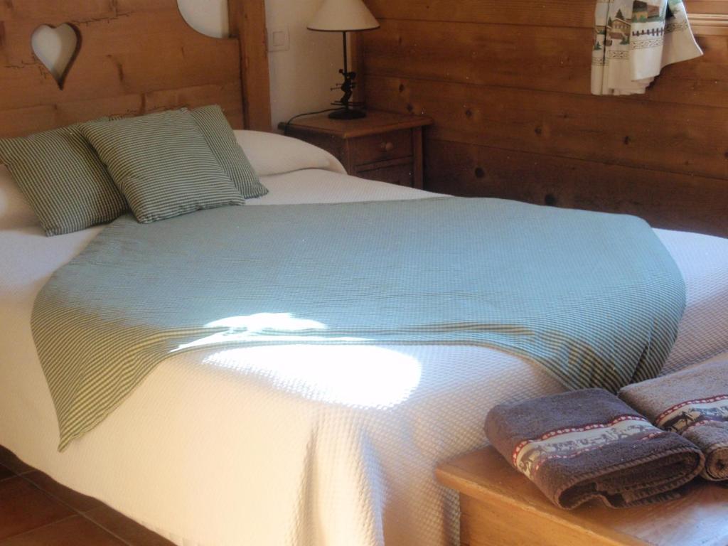 Bed and Breakfast Lou Stalet Au Pays Du Mont Blanc "Charmance" Cordon Zimmer foto